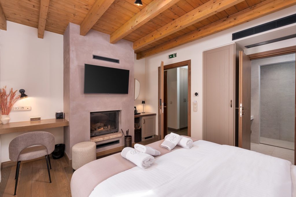 Mikri_Arktos_Bed_21
