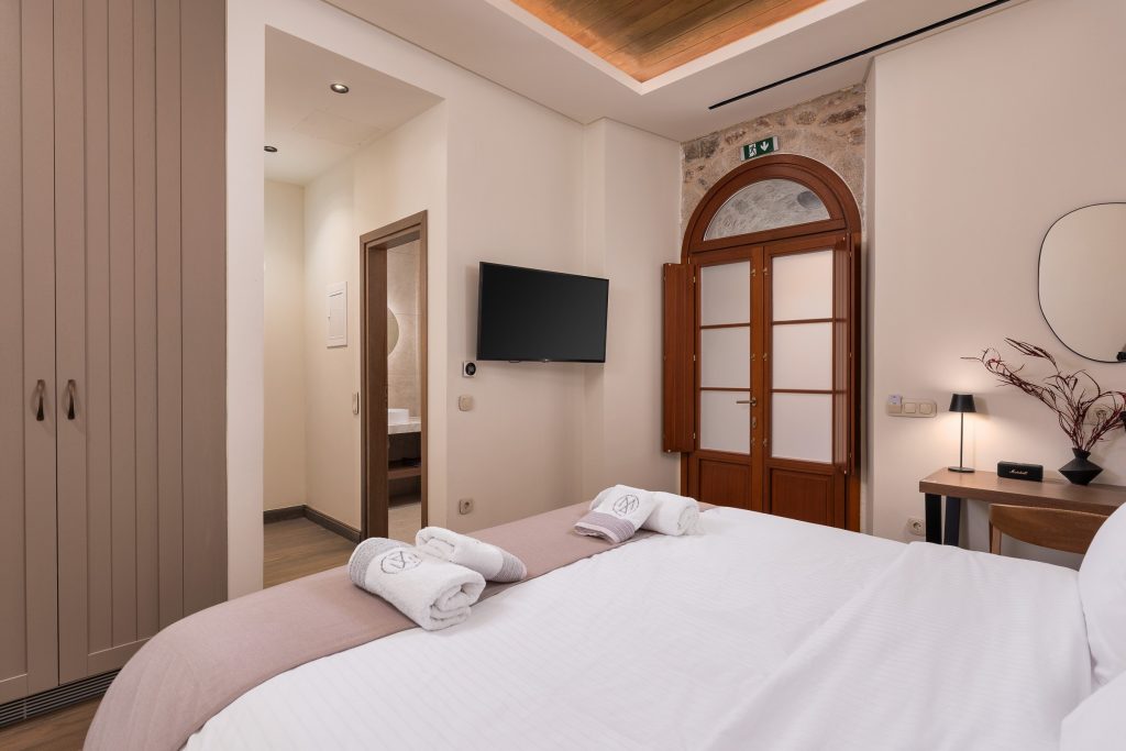 Mikri_Arktos_Bed_30