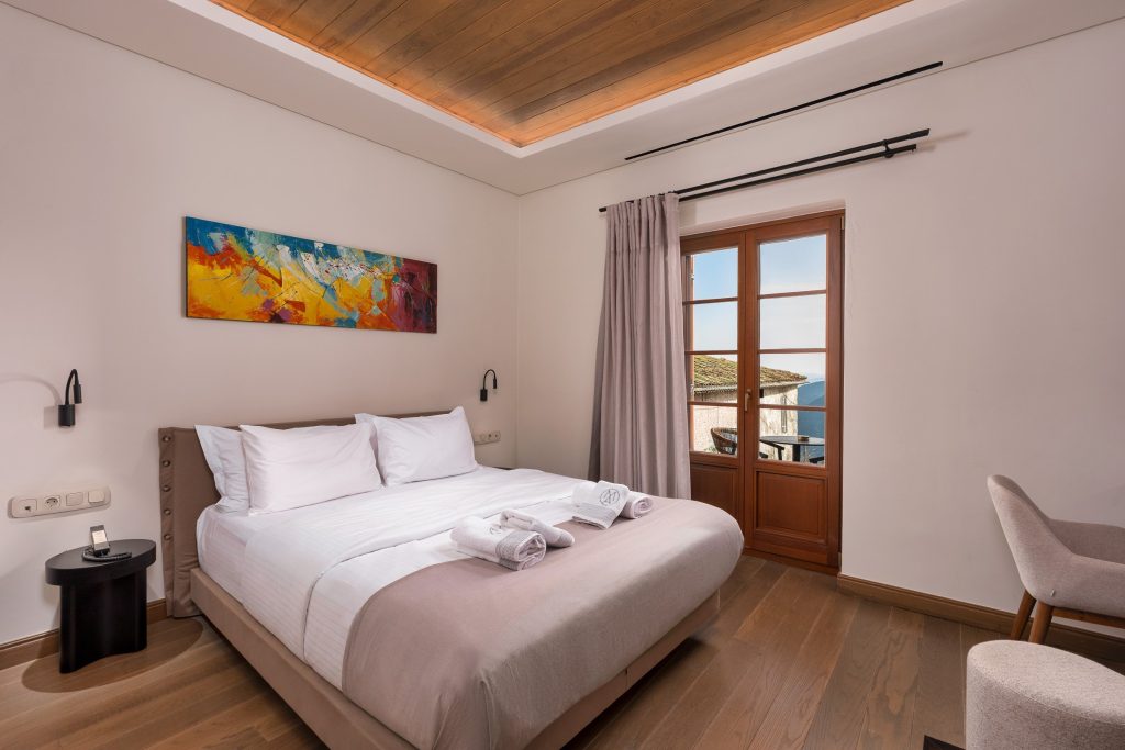 Mikri_Arktos_Bed_32
