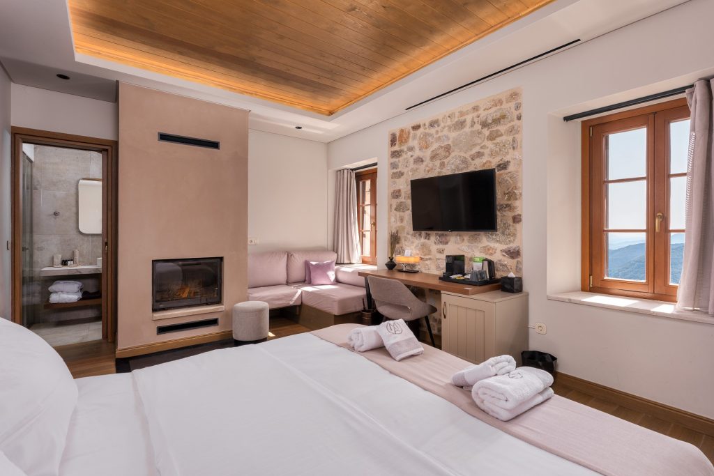 Mikri_Arktos_Bed_9